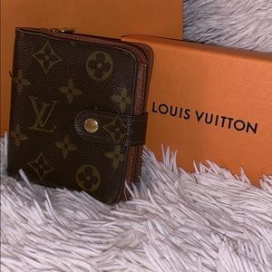 Authentic Louis Vuitton Wallet